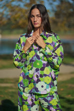 Load image into Gallery viewer, Davi & Dani - Floral Print Long Sleeve Button Top
