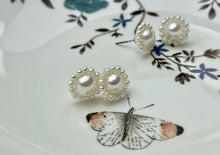 Load image into Gallery viewer, HC -Sunflower Earring Stud