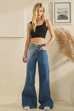 Load image into Gallery viewer, Oli & Hali - WASHED HIGH RISE ZIPPER DETAIL FRONT DENIM JEANS