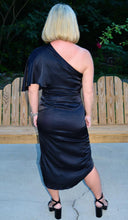 Load image into Gallery viewer, Steal The Show Dress