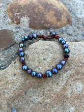 Load image into Gallery viewer, Black Pearl Angel Braclet