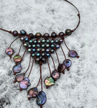 Load image into Gallery viewer, Dreamy Black Tahitian Pearl Necklace