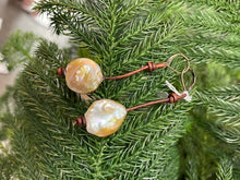 Load image into Gallery viewer, Coin Pearl Earrings