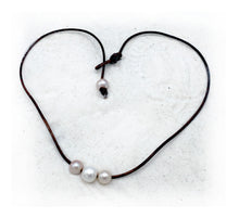 Load image into Gallery viewer, HC 3 Bead Freshwater Pearl Necklace