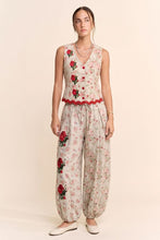 Load image into Gallery viewer, Davi &amp; Dani - EMBROIDERY PATCHWORK VEST
