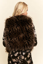 Load image into Gallery viewer, Davi &amp; Dani - FAUX FUR LAYERED VEST
