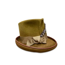 Load image into Gallery viewer, HC - El Diablo - Twisted Top Hat Dip Dyed Gold
