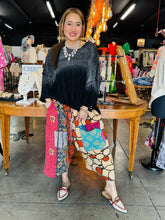 Load image into Gallery viewer, Davi &amp; Dani - Long Sleeve Sweater Cable Knit Pattern
