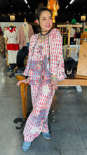 Load image into Gallery viewer, Ruffle Linen Top
