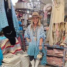 Load image into Gallery viewer, A Rare Bird - Ombre Vintage Dot Duster
