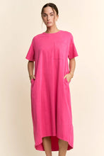 Load image into Gallery viewer, Davi &amp; Dani - Garment Washed Pleated Back Midi Dress
