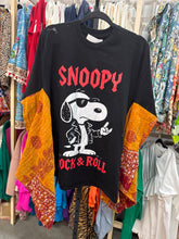 Load image into Gallery viewer, Indi and Sai - Upcycle Kantha Band Tee One OF The Kind
