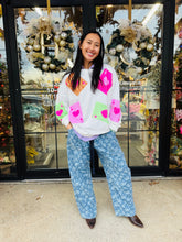 Load image into Gallery viewer, Jnna - Floral Jaquard Denim Wide Leg Bottoms
