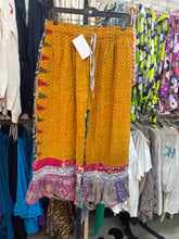 Load image into Gallery viewer, Indi &amp; Sai - Kantha Ruffle Bloomer
