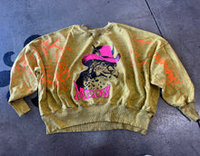 Load image into Gallery viewer, I Love Linen - Bobcat Pullover
