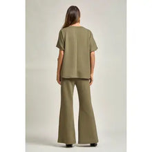 Load image into Gallery viewer, Poncho Top + Bell Bottom Modal Set

