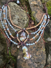 Load image into Gallery viewer, HC - Queen Crown Gold / Silver Pearls Chocker One Of The Kind

