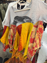 Load image into Gallery viewer, Indi and Sai - Upcycel Kantha Band Tee One OF The Kind
