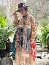 Load image into Gallery viewer, Jaded Gypsy - Rays of Love Tunic
