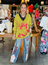 Load image into Gallery viewer, I Love Linen -  Frida Pullover
