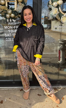 Load image into Gallery viewer, Carole Christian - Cozy Soft Pocket Top (5 colors)
