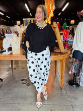 Load image into Gallery viewer, Oddi - Polka Dot Printed Barrel Denim Pants
