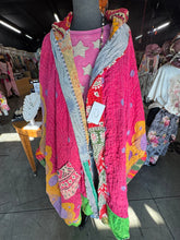 Load image into Gallery viewer, Indi And Sai - Hoodie Kantha Long Duster
