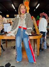 Load image into Gallery viewer, Bluevelvet - LEOPARD PRINT FRONT TIE JACKET
