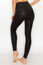 Load image into Gallery viewer, Leopard Pattern Leggings w/ Inner Pocket
