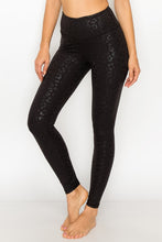 Load image into Gallery viewer, Leopard Pattern Leggings w/ Inner Pocket
