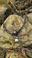 Load image into Gallery viewer, HC - 2'FER ANGLE TROP BLACK PEARLS NECKLACE
