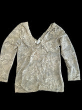 Load image into Gallery viewer, A RARE BIRD - Lace Vintage Layer Shirt
