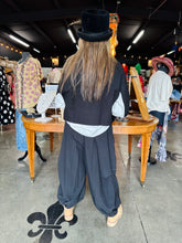 Load image into Gallery viewer, HCB - Relaxed Pull On With Beautiful Detail Pocket Black
