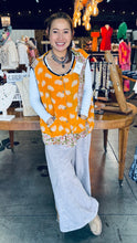 Load image into Gallery viewer, Indi and Sai - Kantha Sleeveless Button Top One Size
