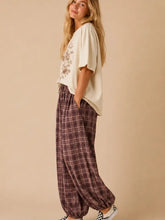 Load image into Gallery viewer, J.nna - The Chill-Out Plaid Joggers
