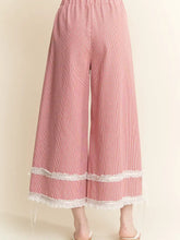 Load image into Gallery viewer, Davi &amp; Dani - Washed Stripe Ruffle Lace Bottom Cropped Pants
