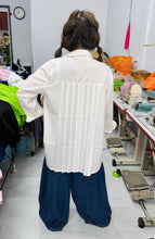 Load image into Gallery viewer, HC - Love Me Some Back Pleated Point Collar Shirt- White
