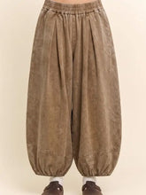 Load image into Gallery viewer, Davi &amp; Dani - Washed Pleated Elastic Waist Balloon Pants
