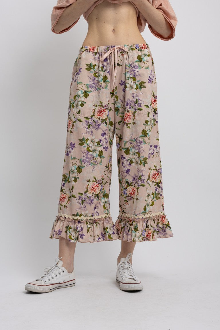 Ruffle Hem Midi Pants