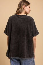 Load image into Gallery viewer, Bluevelvet - Better Together Peace Print Top
