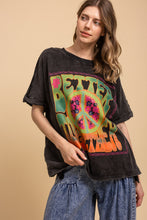 Load image into Gallery viewer, Bluevelvet - Better Together Peace Print Top
