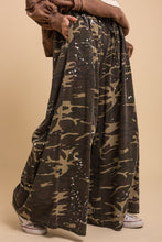 Load image into Gallery viewer, Washed Paint Splatter Camouflage Wideleg Pants
