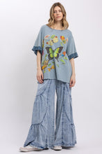 Load image into Gallery viewer, Butterfly Print Ruffle Short Sleeve Top
