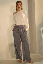 Load image into Gallery viewer, Relaxed Wide-leg Pants
