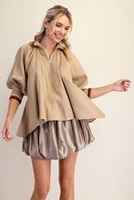 Load image into Gallery viewer, Mock Neck Band Puff Sleeve Blouse
