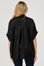 Load image into Gallery viewer, Short Sleeve Collared Button Down Metallic Top
