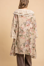 Load image into Gallery viewer, BLUEVELVET - Oversized Floral Print Lace Duster

