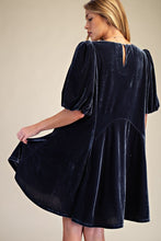 Load image into Gallery viewer, Bubble Sleeve Velvet Dress
