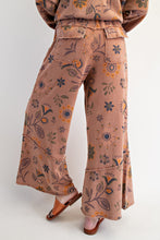 Load image into Gallery viewer, Floral Printed Washed Terry Pants
