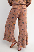 Load image into Gallery viewer, Floral Printed Washed Terry Pants
